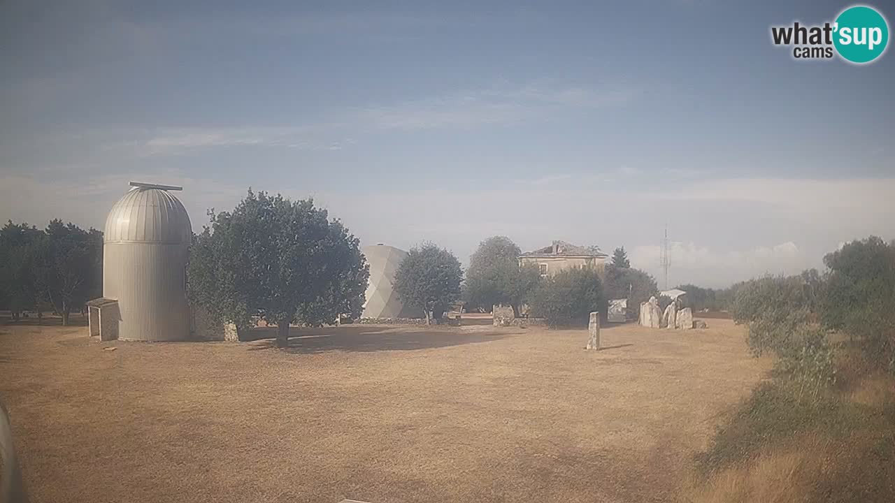 Webcam en direct de l’Observatoire de Višnjan – Explorez le ciel, les astéroïdes, les comètes et les météoroïdes