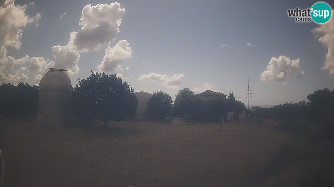 Webcam en direct de l’Observatoire de Višnjan – Explorez le ciel, les astéroïdes, les comètes et les météoroïdes
