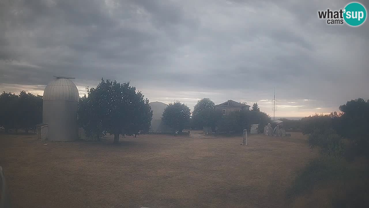 Webcam en direct de l’Observatoire de Višnjan – Explorez le ciel, les astéroïdes, les comètes et les météoroïdes