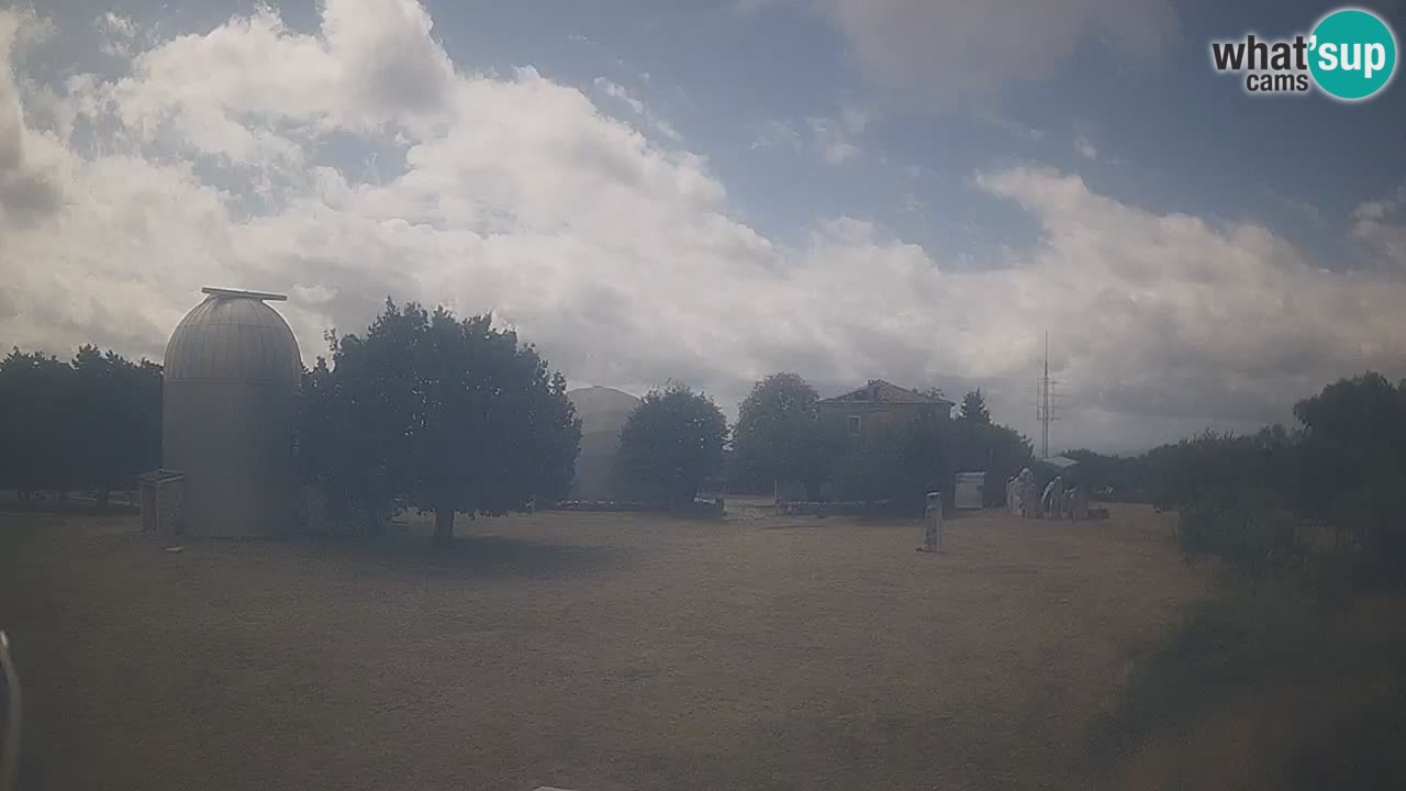 Webcam en direct de l’Observatoire de Višnjan – Explorez le ciel, les astéroïdes, les comètes et les météoroïdes