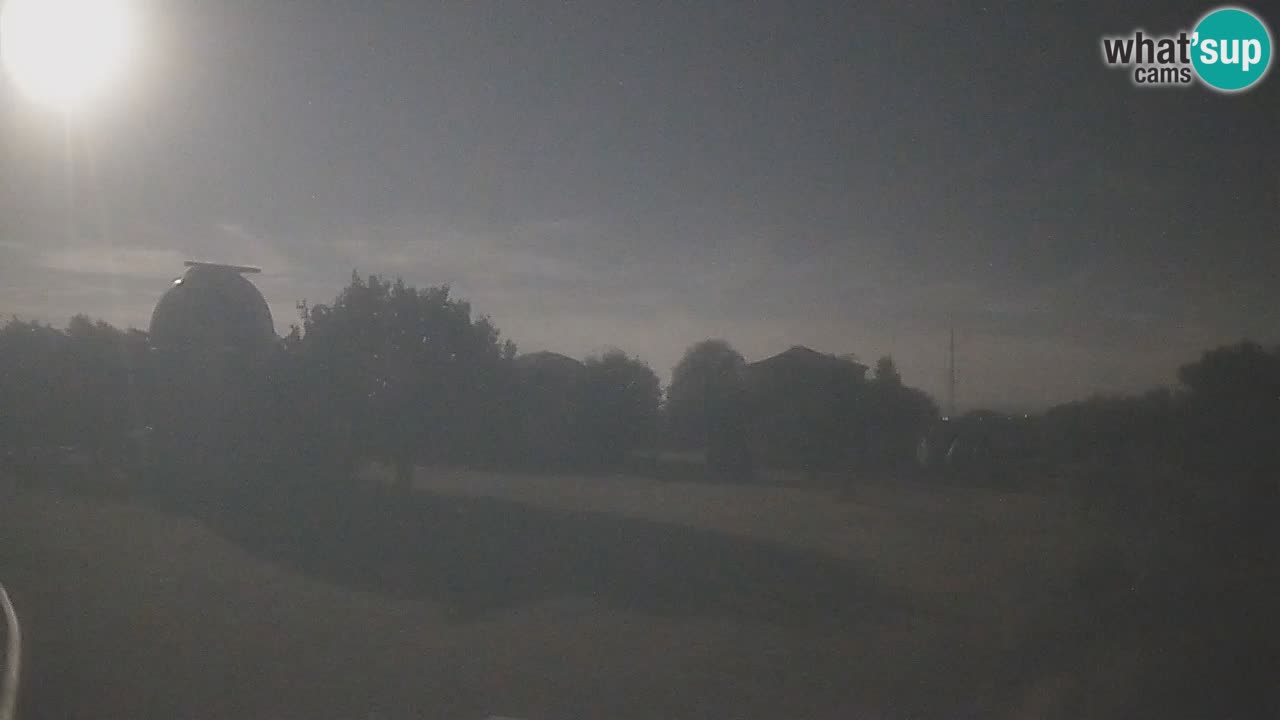 Višnjan-Observatorium Live Webcam – Explore the Sky, Asteroids, Comets, and Meteoroids