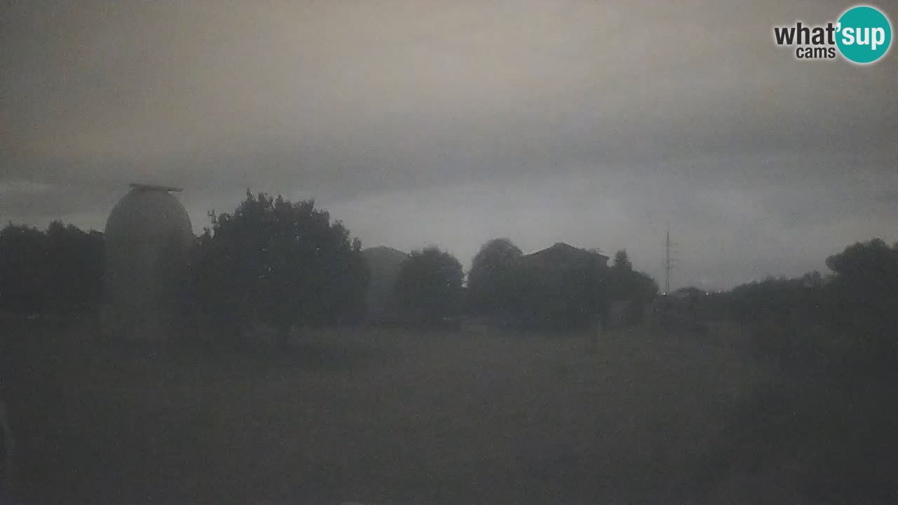 Webcam live dell’Osservatorio di  – Esplora il cielo, gli asteroidi, i comete e i meteoroidi.