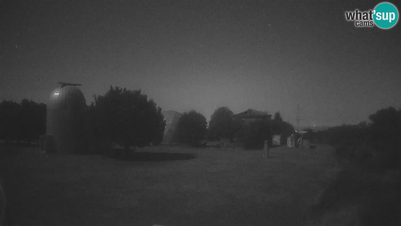 Webcam en direct de l’Observatoire de Višnjan – Explorez le ciel, les astéroïdes, les comètes et les météoroïdes