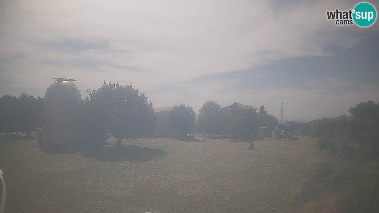 Webcam en direct de l’Observatoire de Višnjan – Explorez le ciel, les astéroïdes, les comètes et les météoroïdes