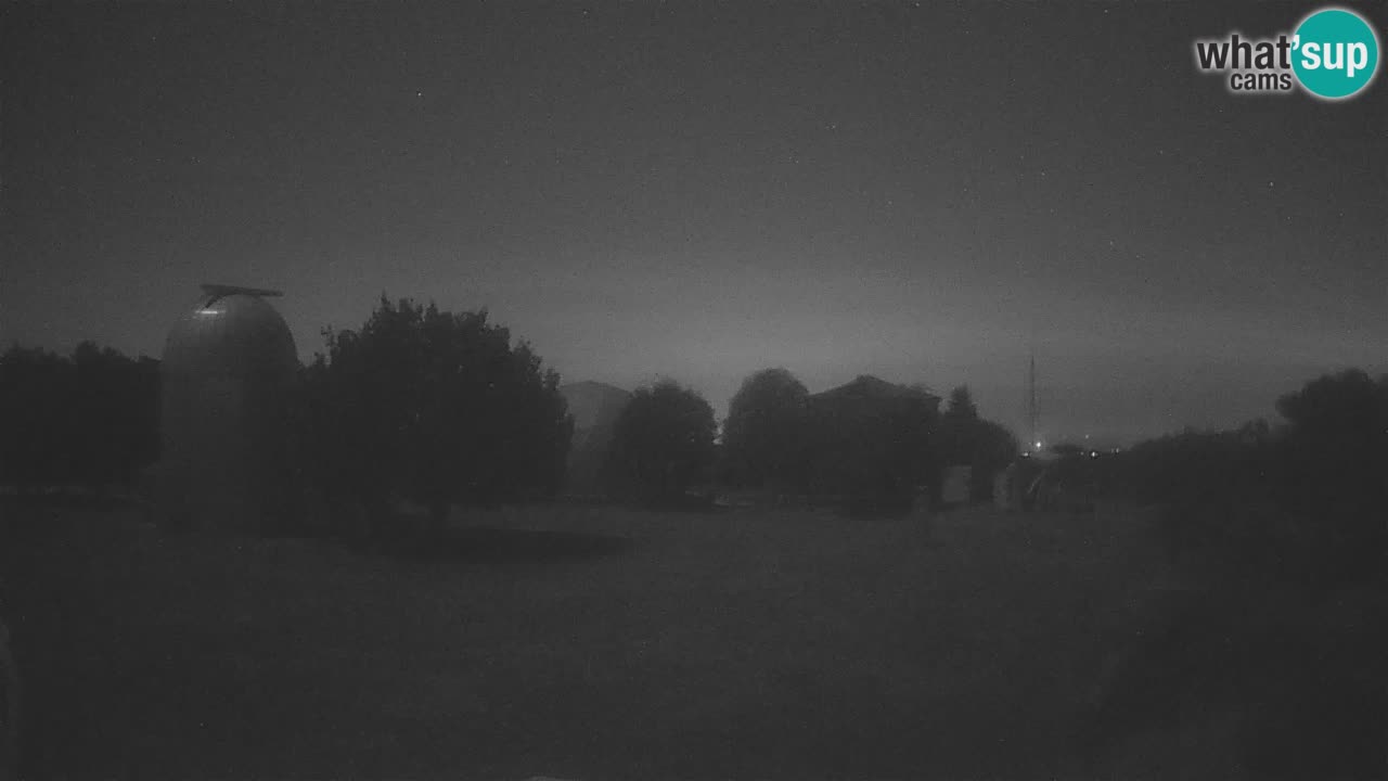 Webcam live dell’Osservatorio di – Esplora il cielo, gli asteroidi, i comete e i meteoroidi.