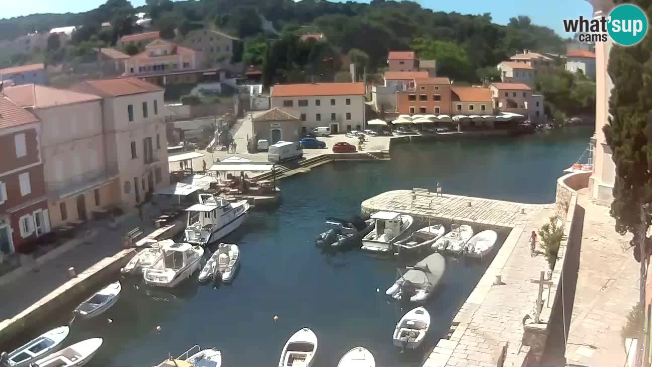 Webcam dal vivo – Il porticciolo e la baia di Lussingrande