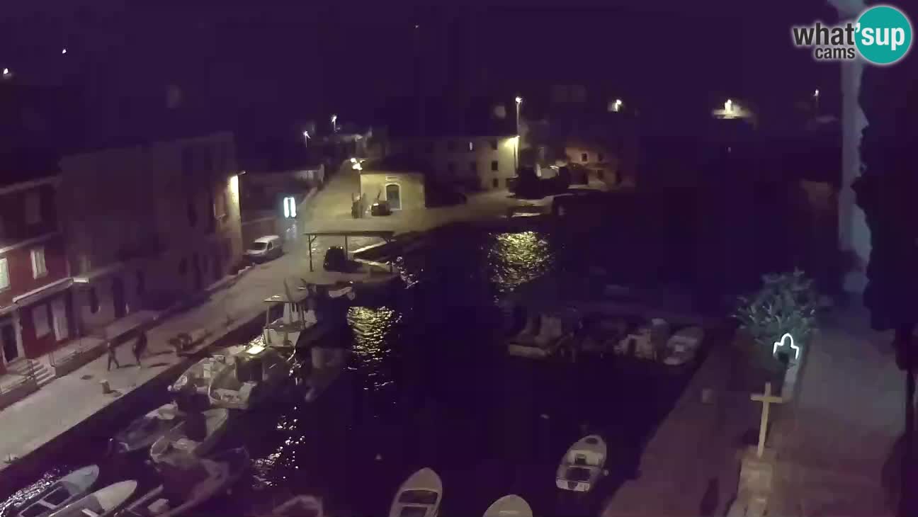 Webcam dal vivo – Il porticciolo e la baia di Lussingrande