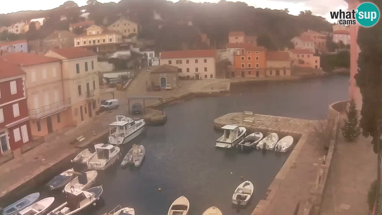 Webcam Live – The harbor and the bay of Veli Lošinj