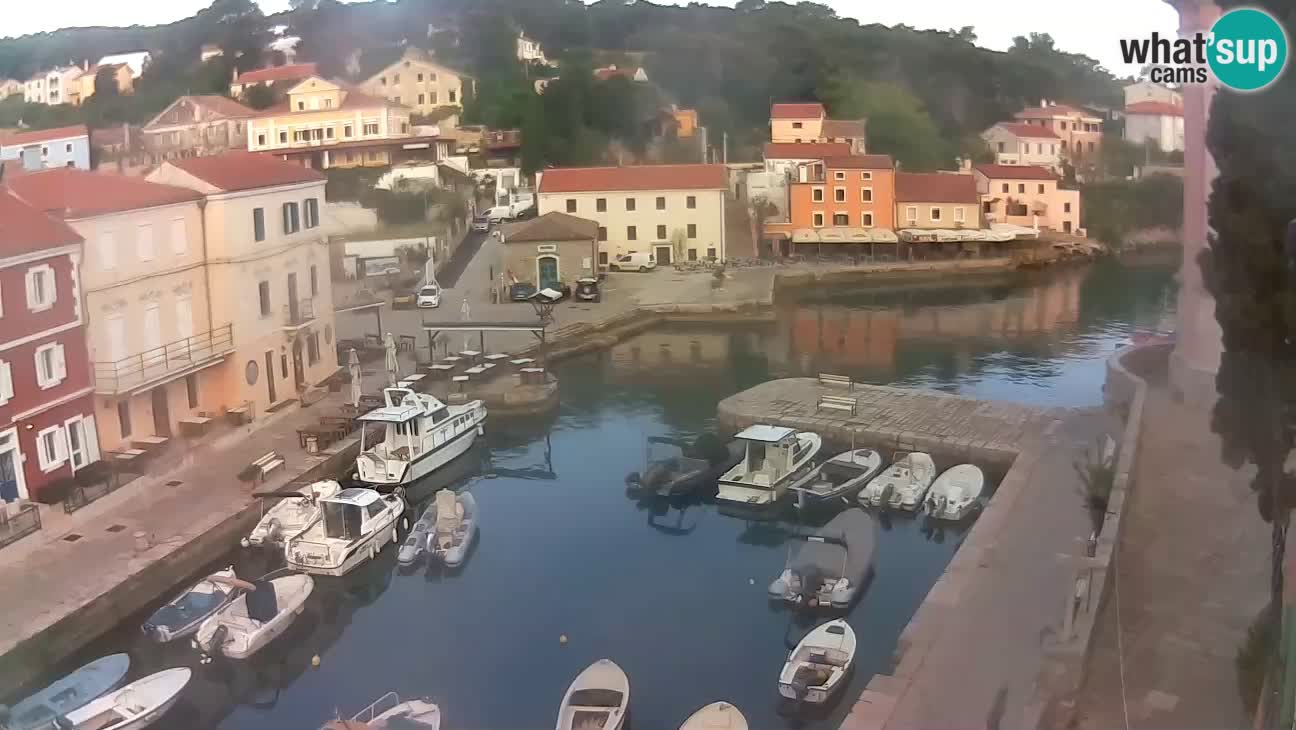 Webkamera u živo – Luka i uvala u Velom Lošinju