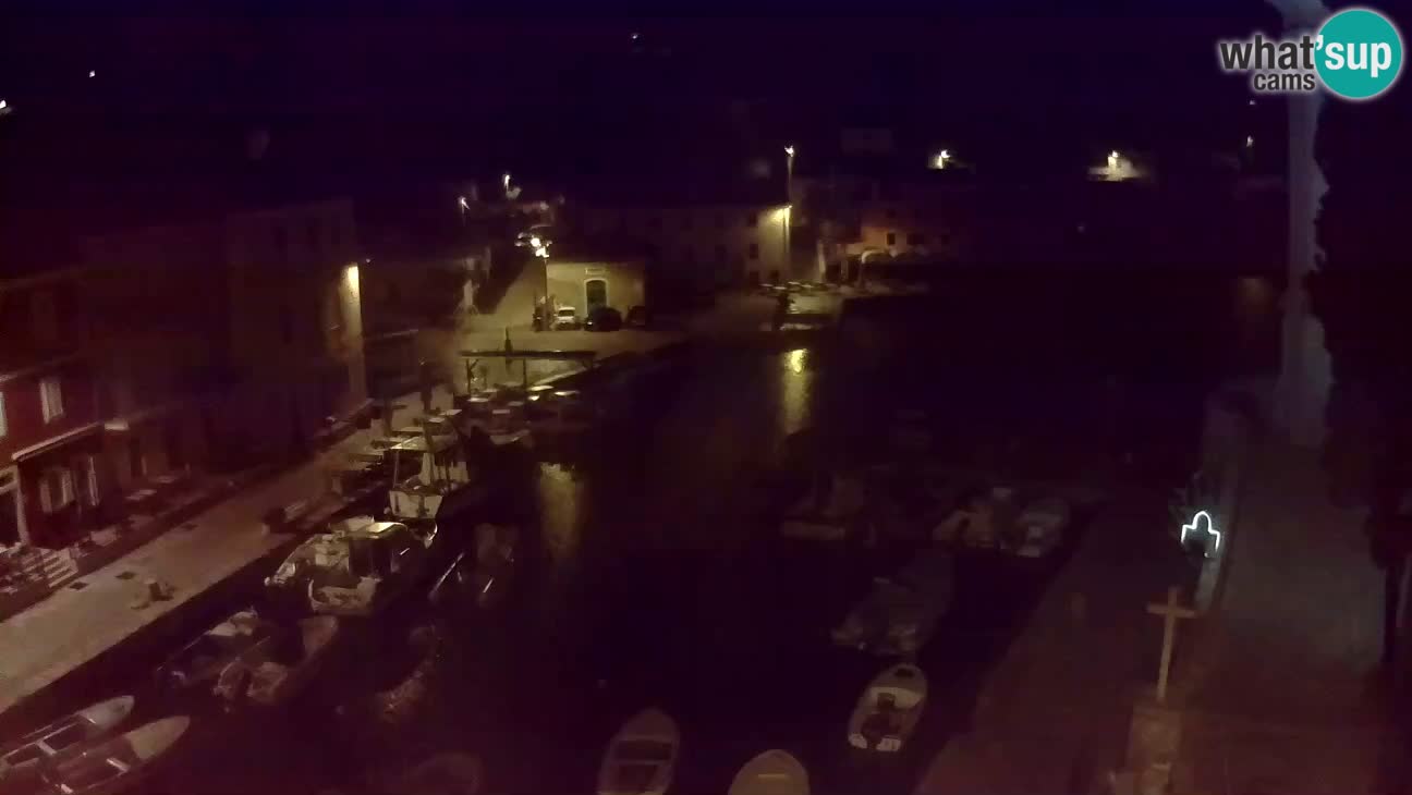Webcam dal vivo – Il porticciolo e la baia di Lussingrande