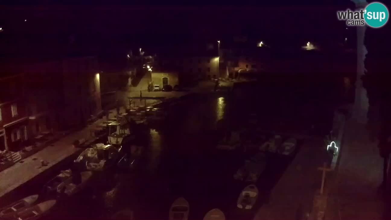 Webcam dal vivo – Il porticciolo e la baia di Lussingrande
