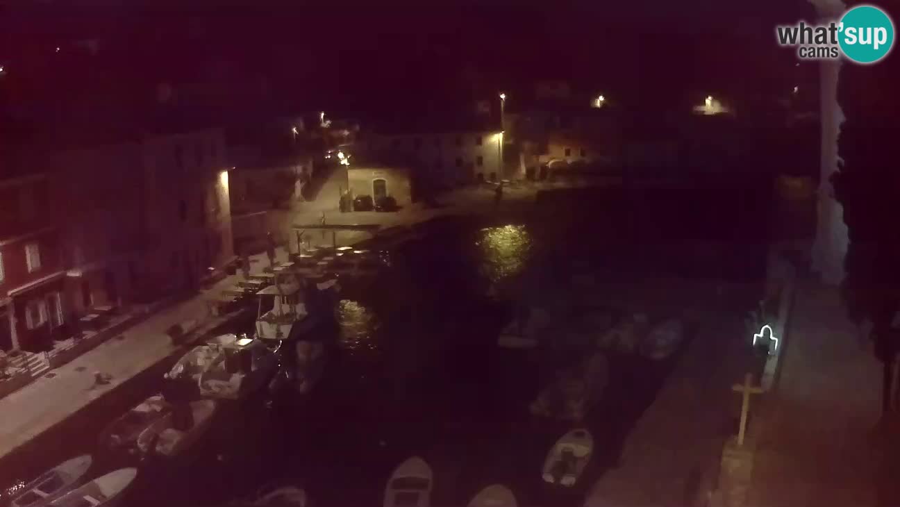 Webcam dal vivo – Il porticciolo e la baia di Lussingrande