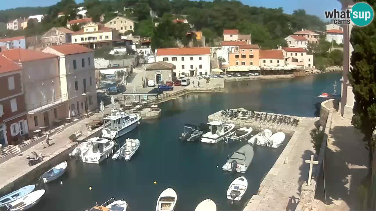 Webcam dal vivo – Il porticciolo e la baia di Lussingrande