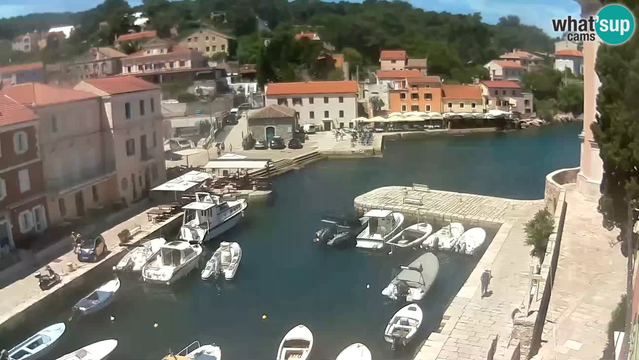 Webcam dal vivo – Il porticciolo e la baia di Lussingrande