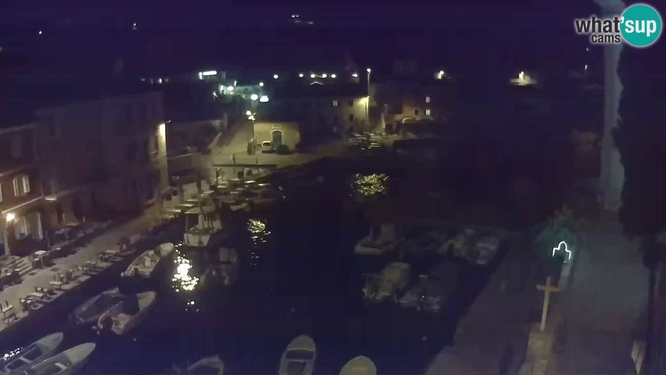 Webcam dal vivo – Il porticciolo e la baia di Lussingrande