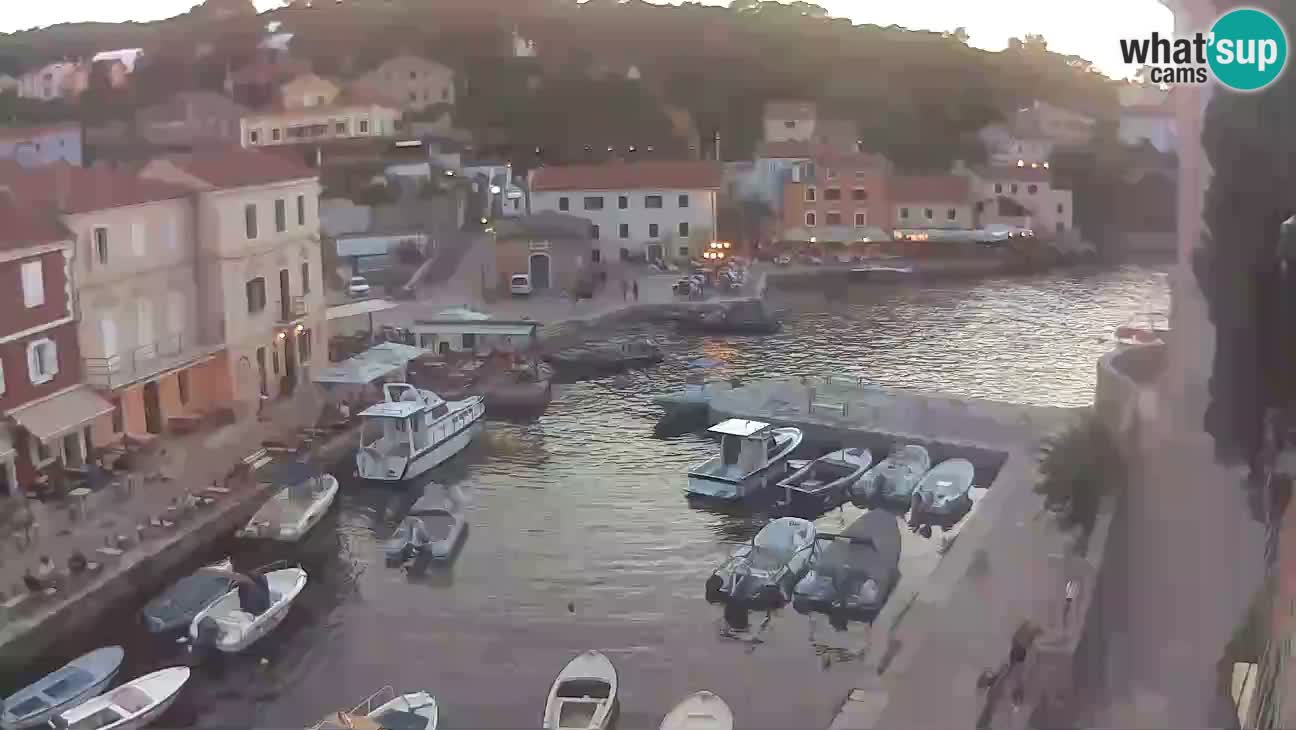 Webkamera u živo – Luka i uvala u Velom Lošinju