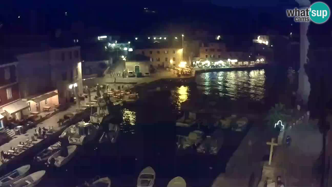 Webcam Live – The harbor and the bay of Veli Lošinj