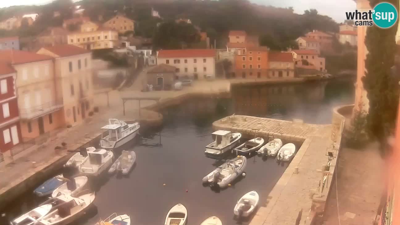Webcam Live – The harbor and the bay of Veli Lošinj