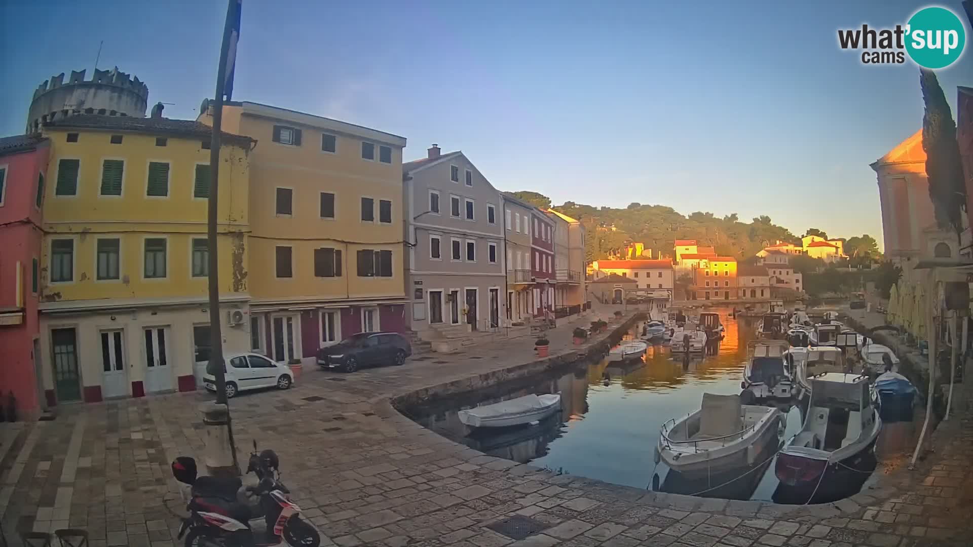 Webcam Live – The harbor of Veli Lošinj