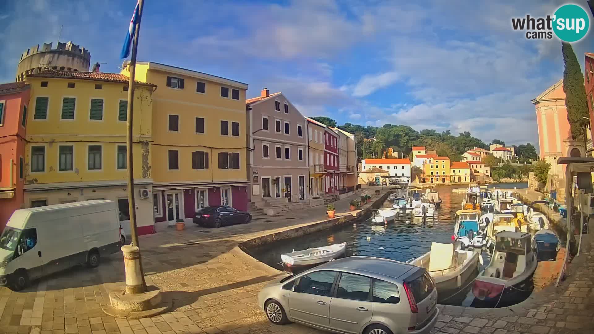 Webcam Streaming – El puerto de Veli Lošinj