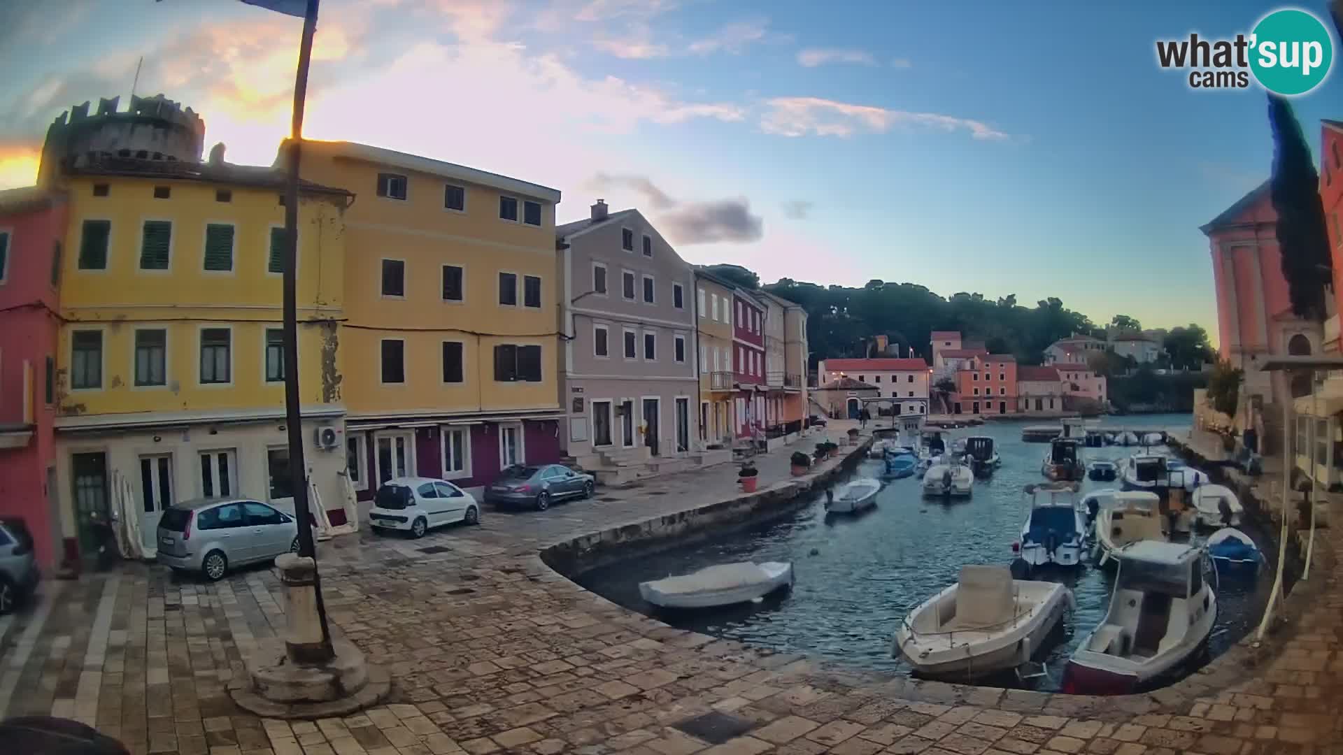 Webcam Streaming – El puerto de Veli Lošinj