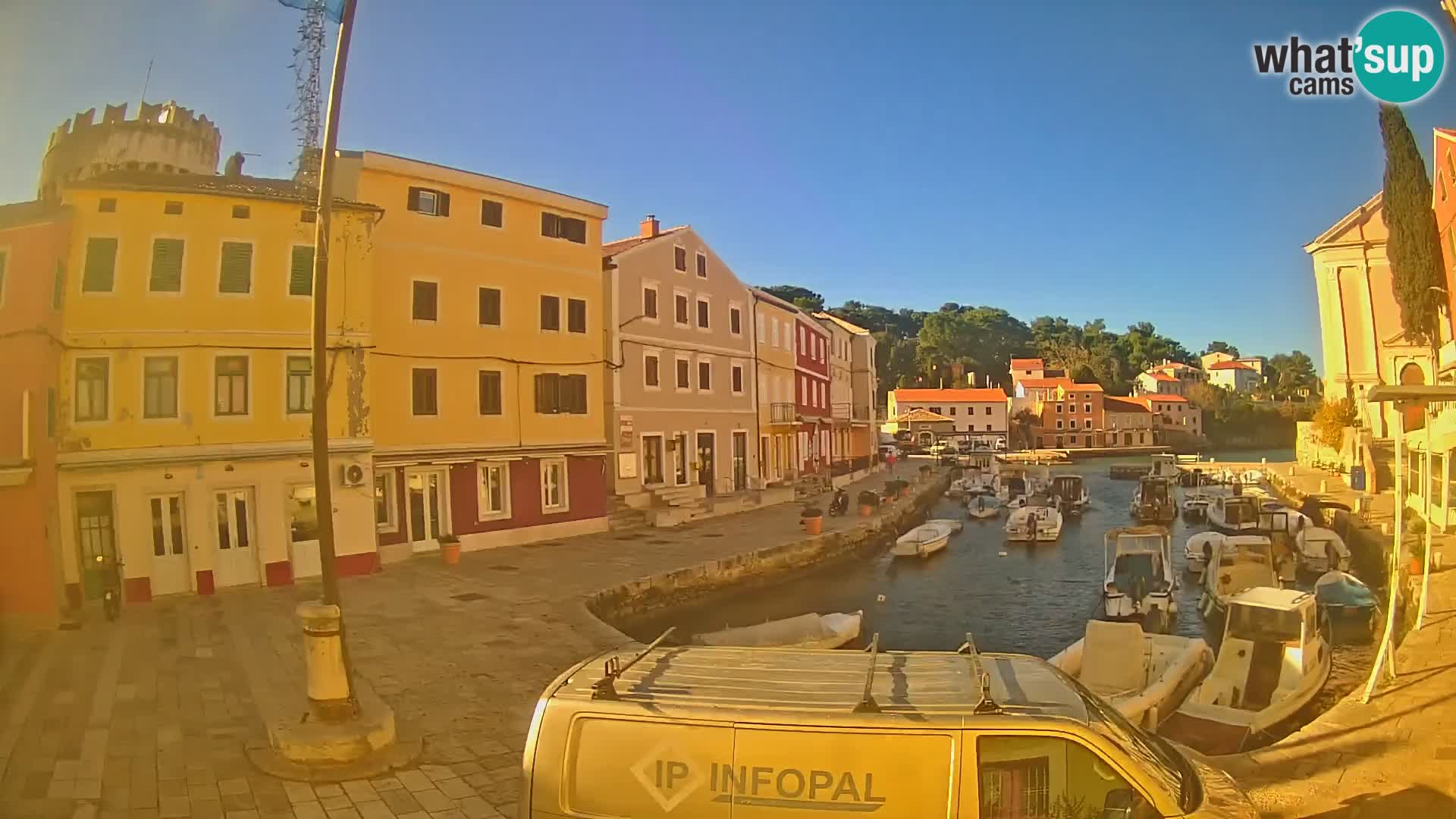 Webcam Streaming – El puerto de Veli Lošinj