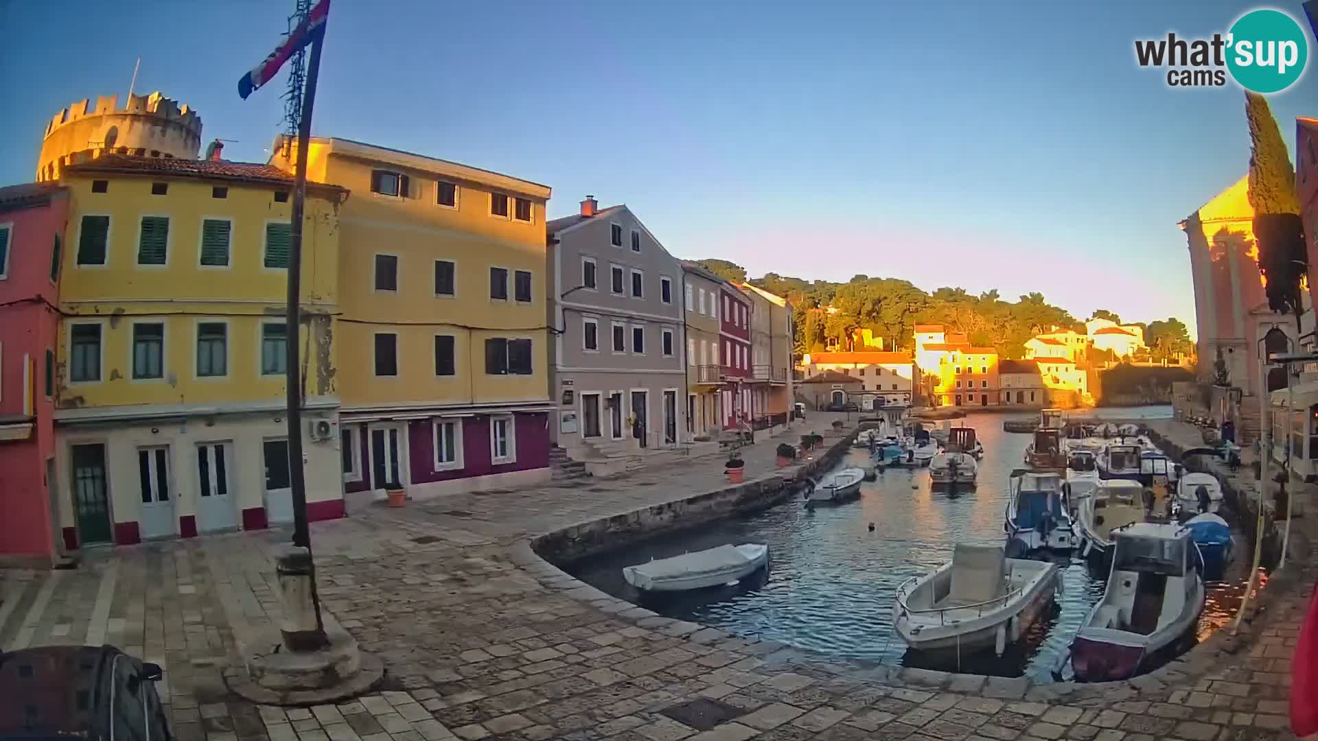 Webcam Live – The harbor of Veli Lošinj