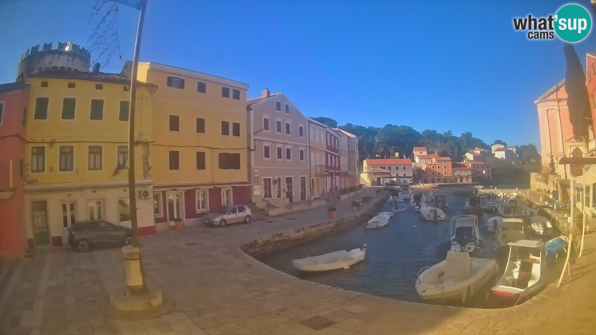 Webcam Live – The harbor of Veli Lošinj