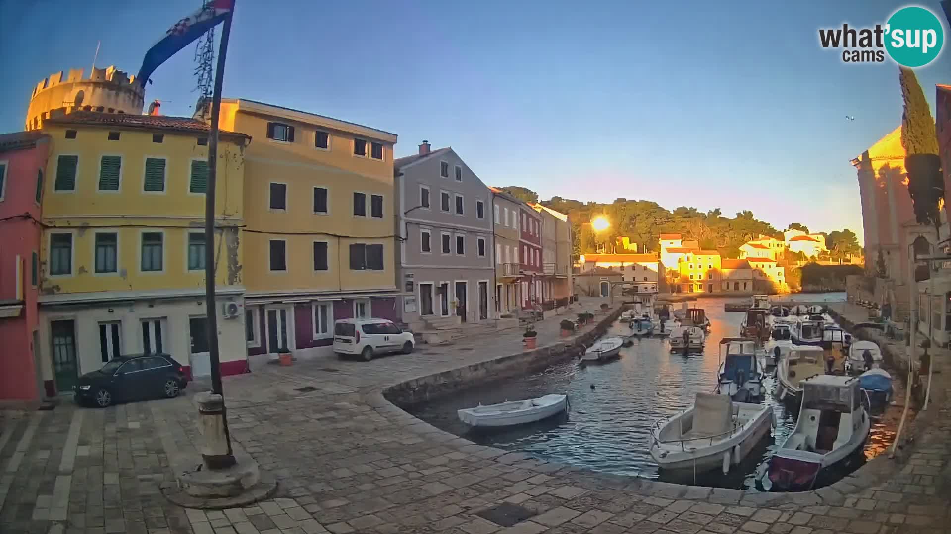 Webcam Streaming – El puerto de Veli Lošinj