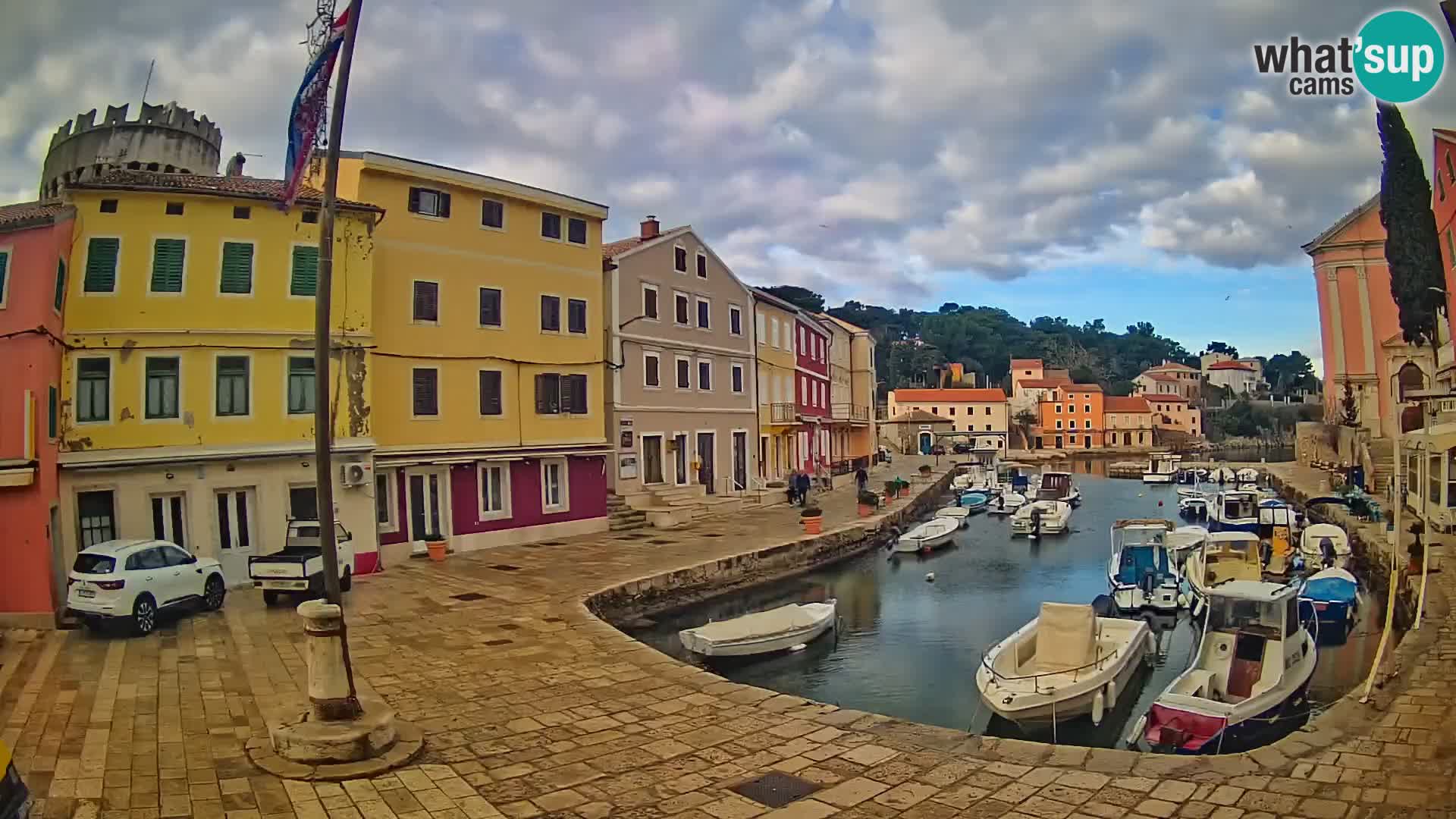 Webcam Live – The harbor of Veli Lošinj