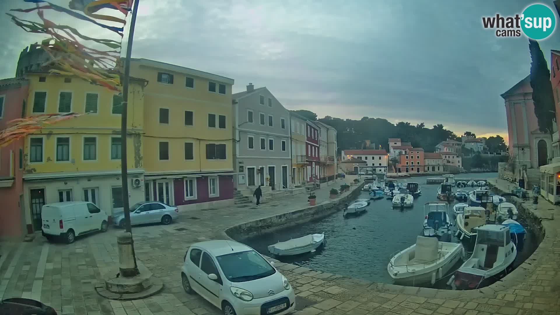 Webcam Live – The harbor of Veli Lošinj