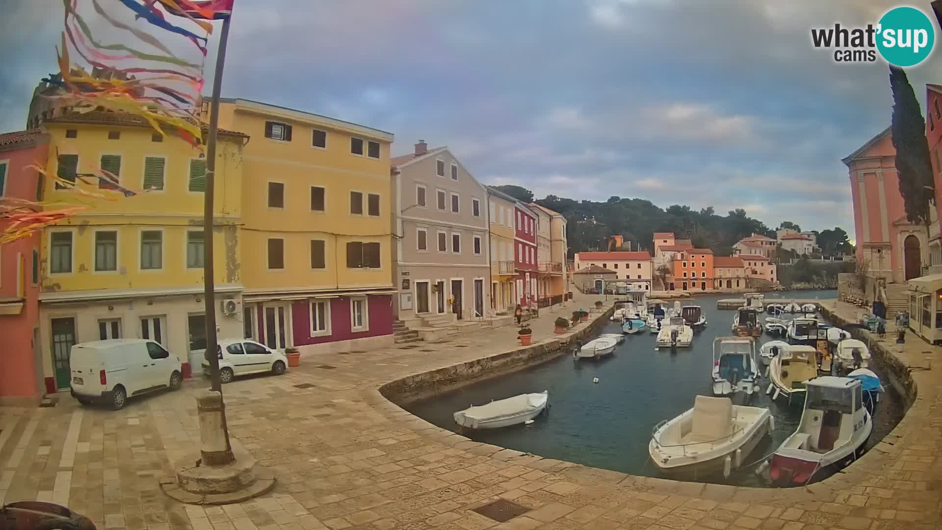 Webcam Live – The harbor of Veli Lošinj