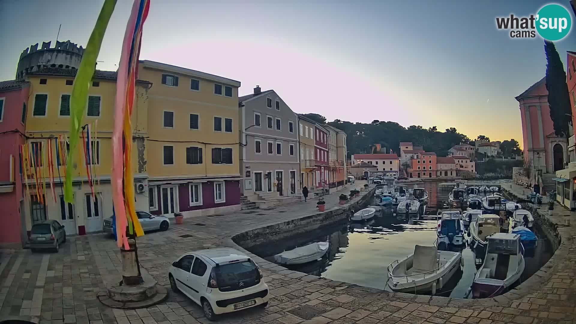 Webcam Live – The harbor of Veli Lošinj