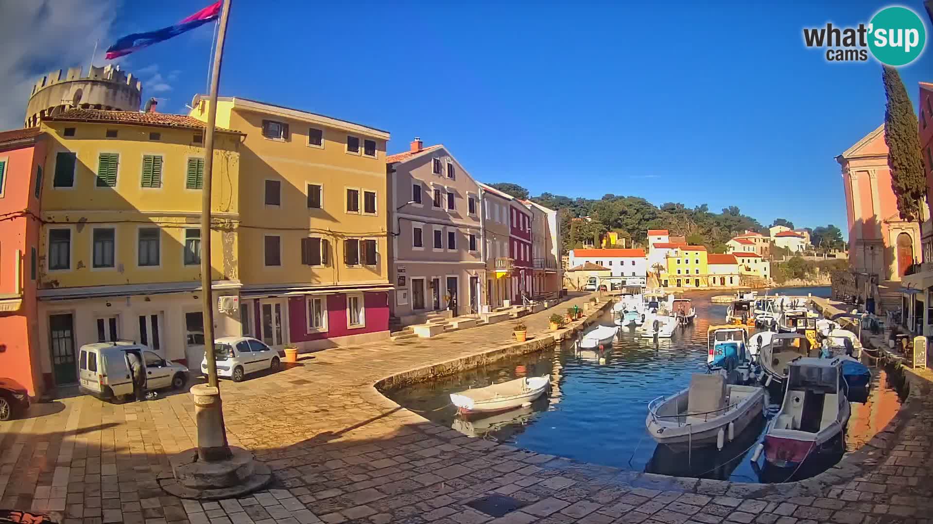 Webcam Live – The harbor of Veli Lošinj