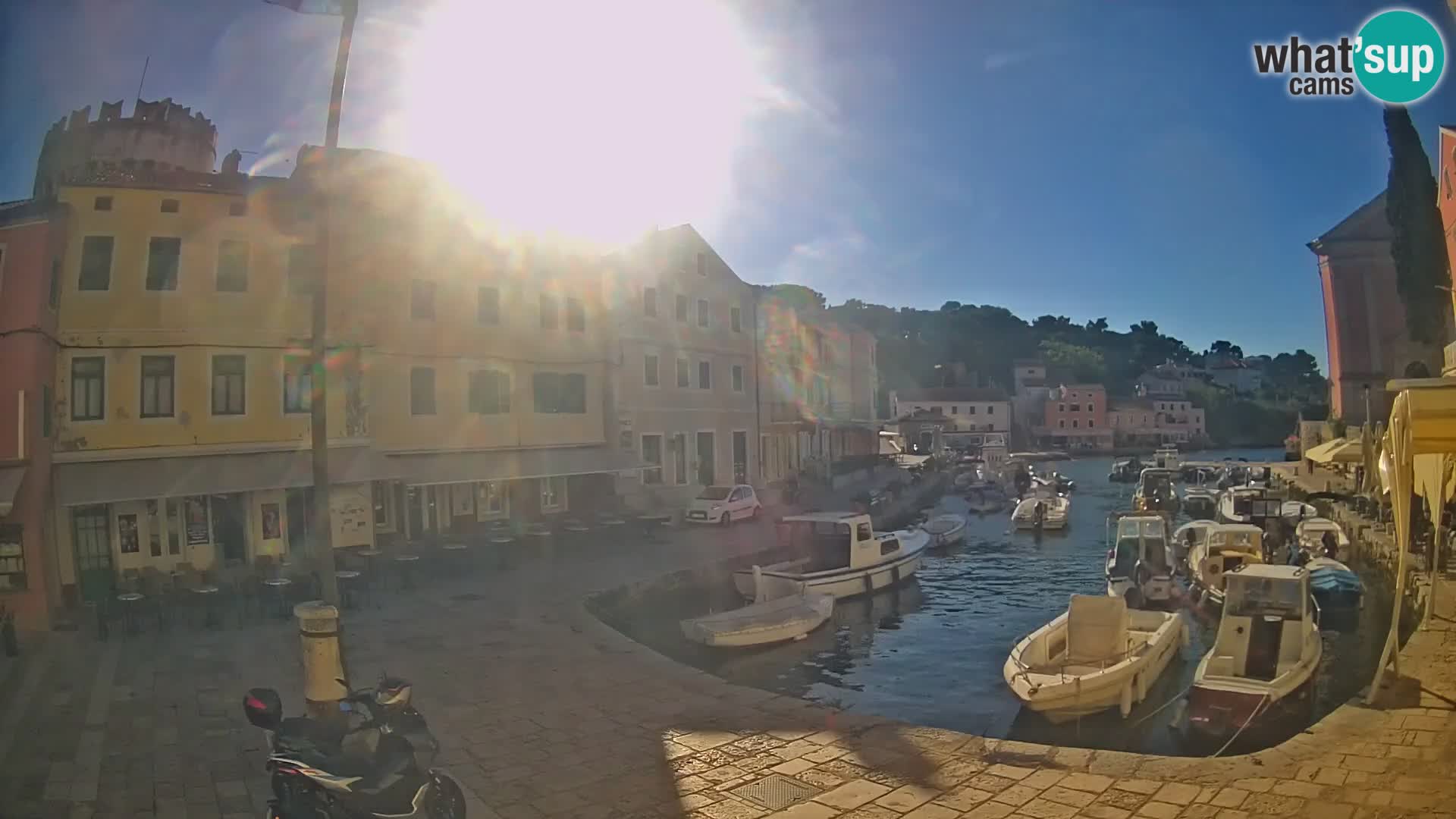 Webcam Streaming – El puerto de Veli Lošinj