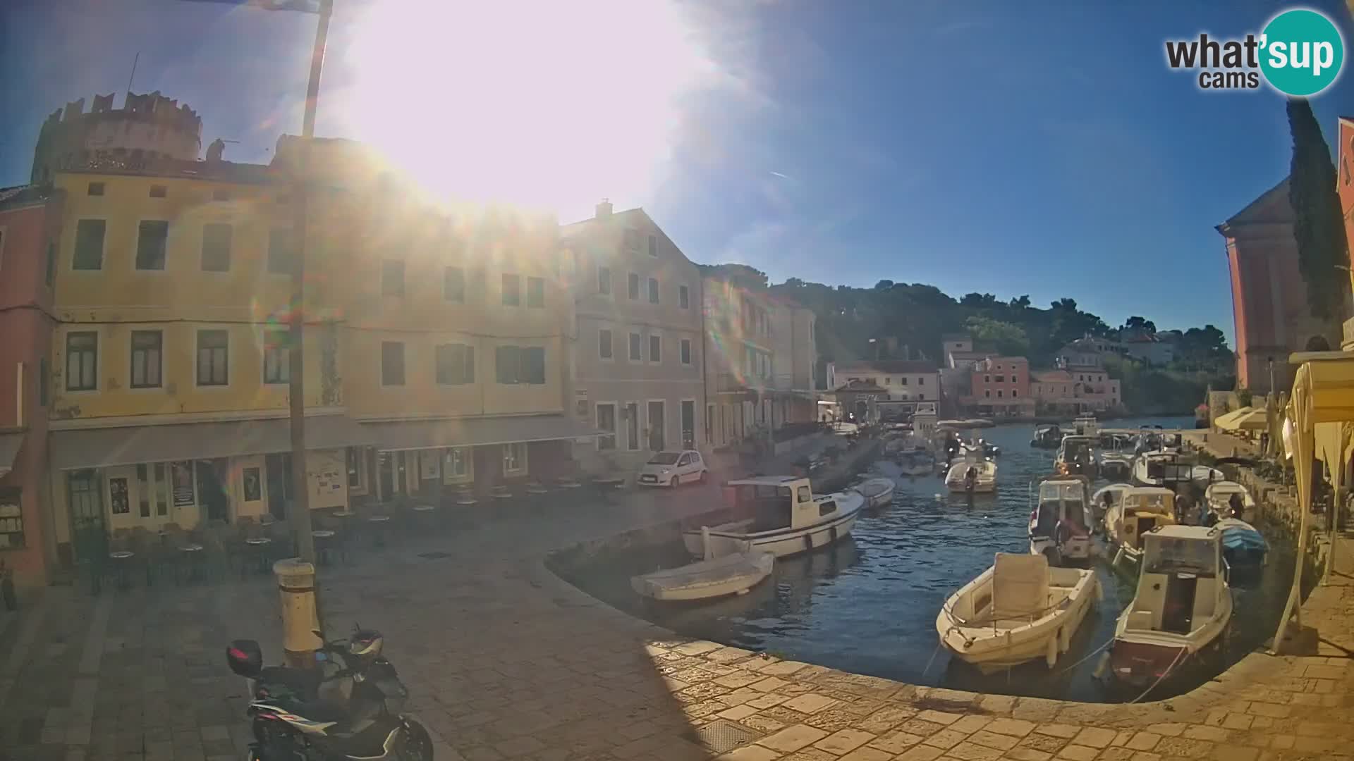 Webcam Live – The harbor of Veli Lošinj