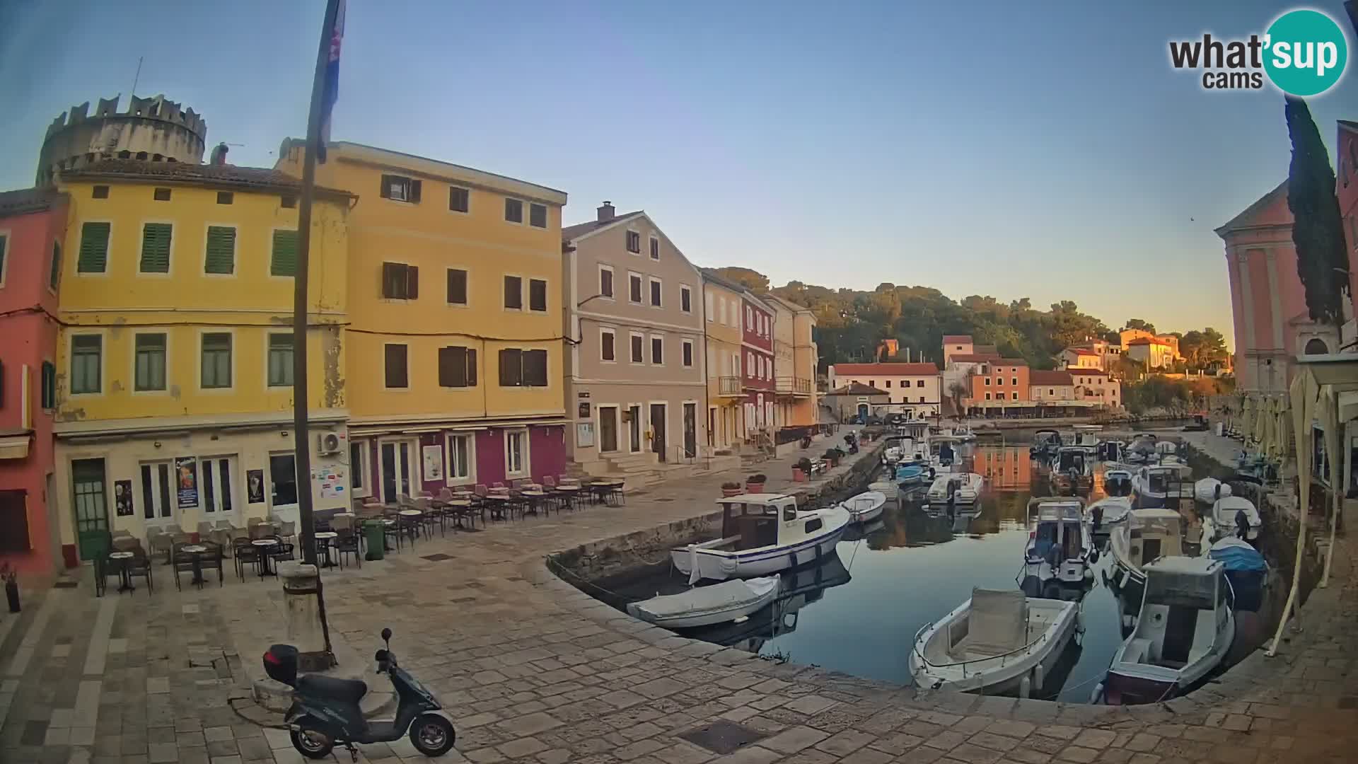 Webcam Live – The harbor of Veli Lošinj