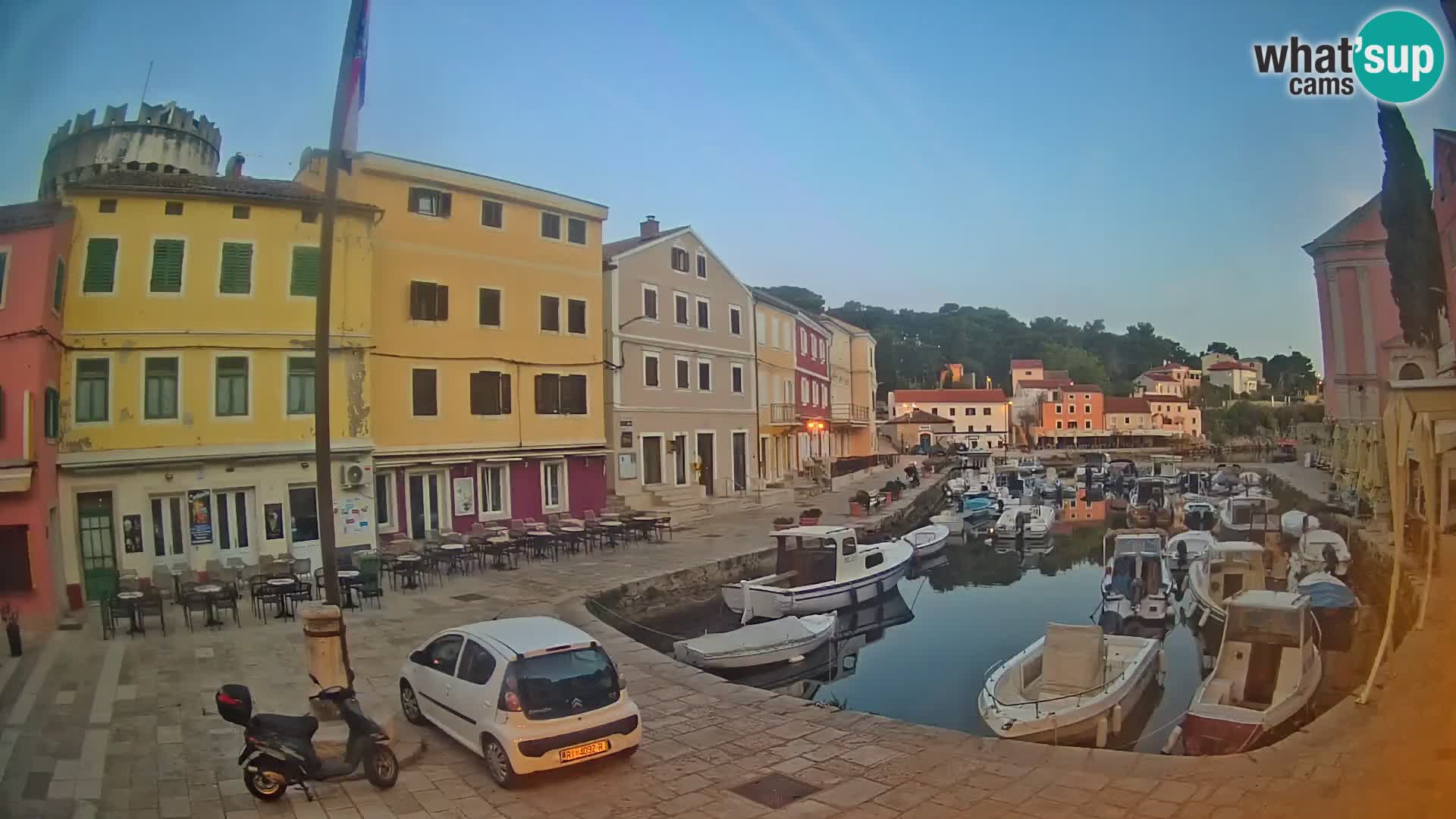 Webcam Streaming – El puerto de Veli Lošinj