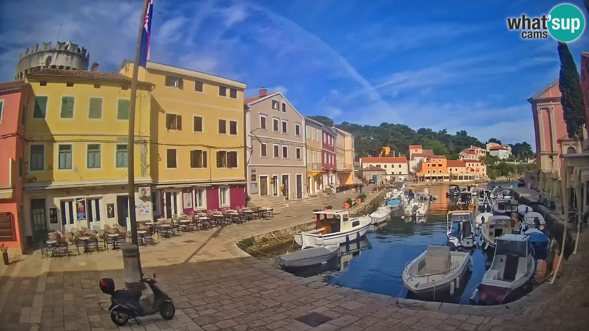 Webcam Live – The harbor of Veli Lošinj