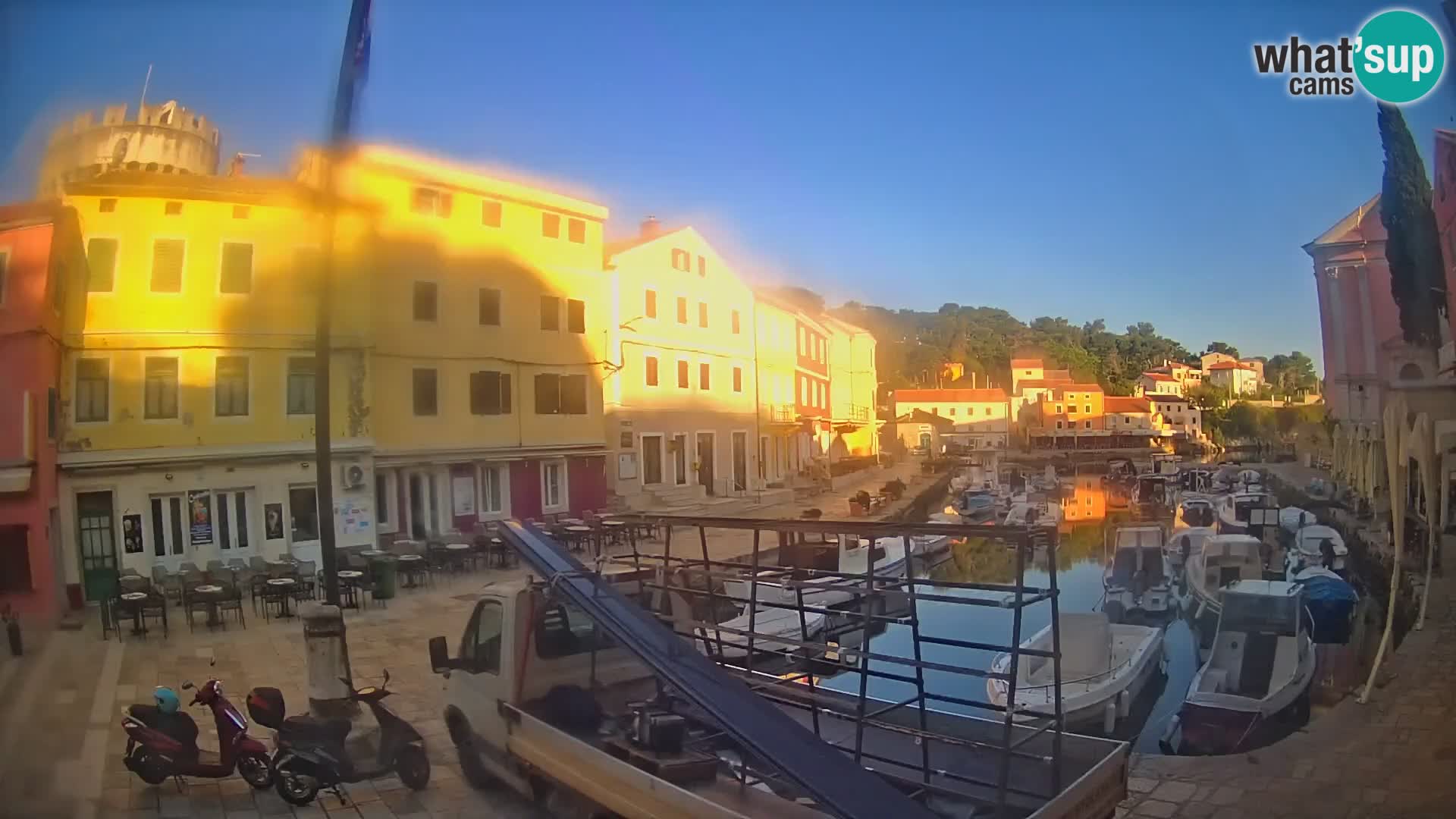 Webcam Streaming – El puerto de Veli Lošinj