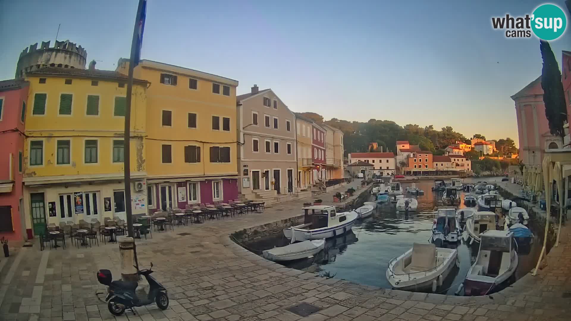 Webcam Live – The harbor of Veli Lošinj