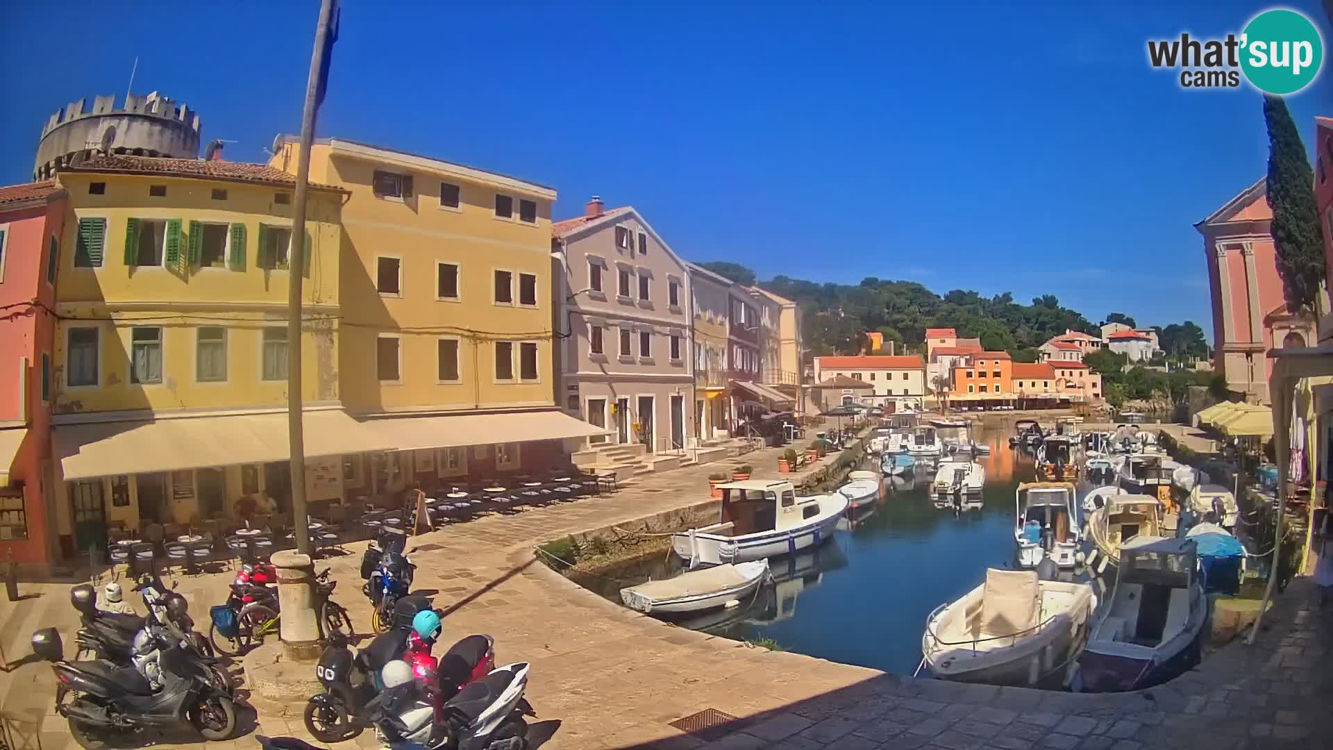 Webcam Live – The harbor of Veli Lošinj