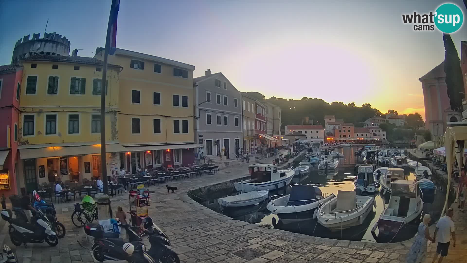Webcam Live – The harbor of Veli Lošinj