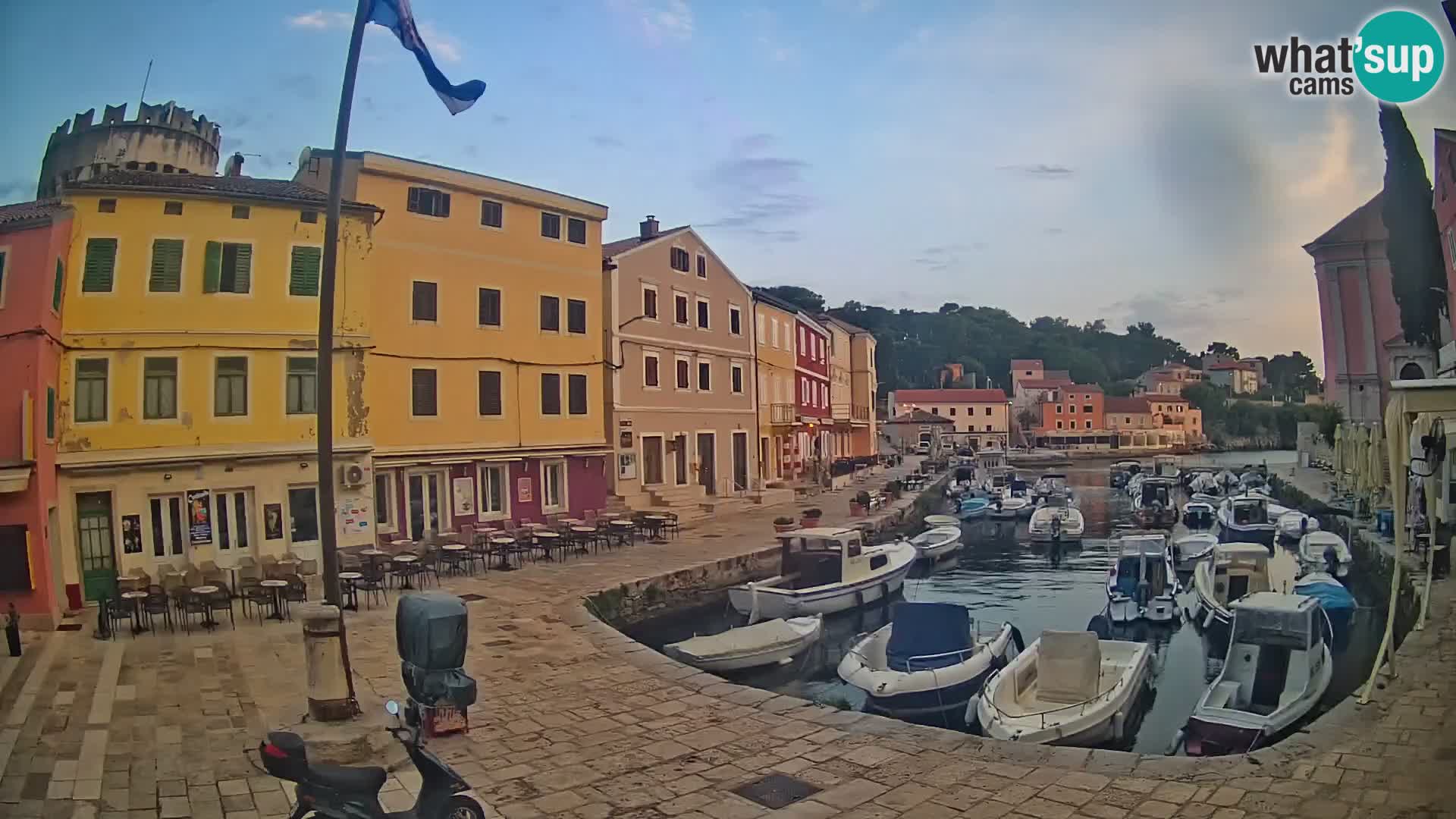 Webcam Streaming – El puerto de Veli Lošinj