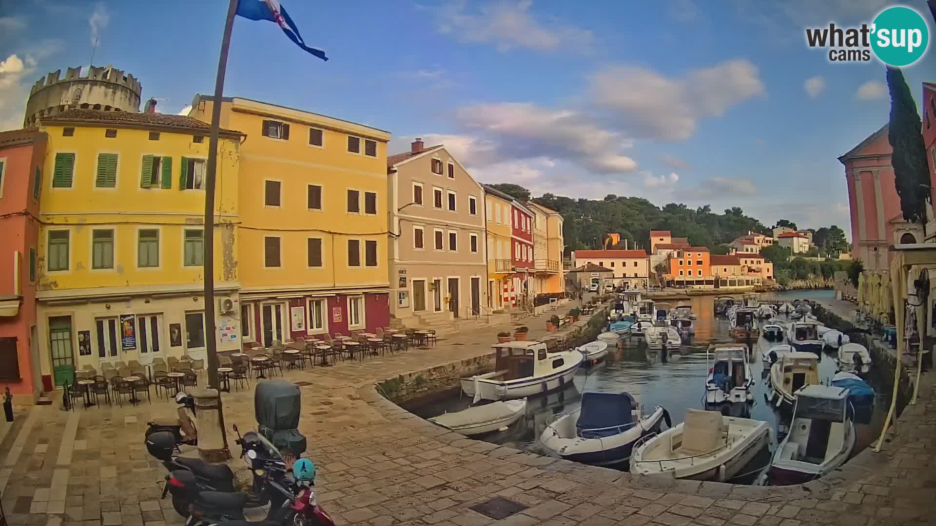 Webcam Live – The harbor of Veli Lošinj