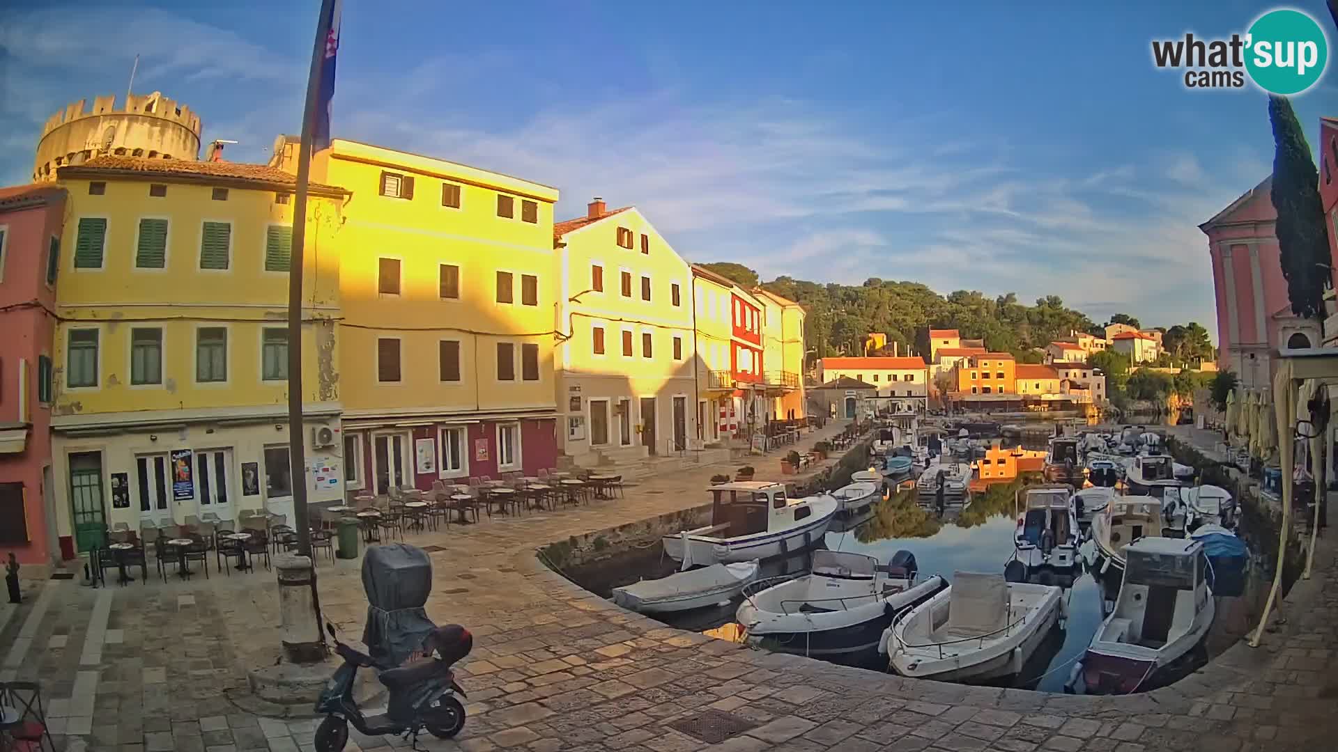 Webcam Live – The harbor of Veli Lošinj