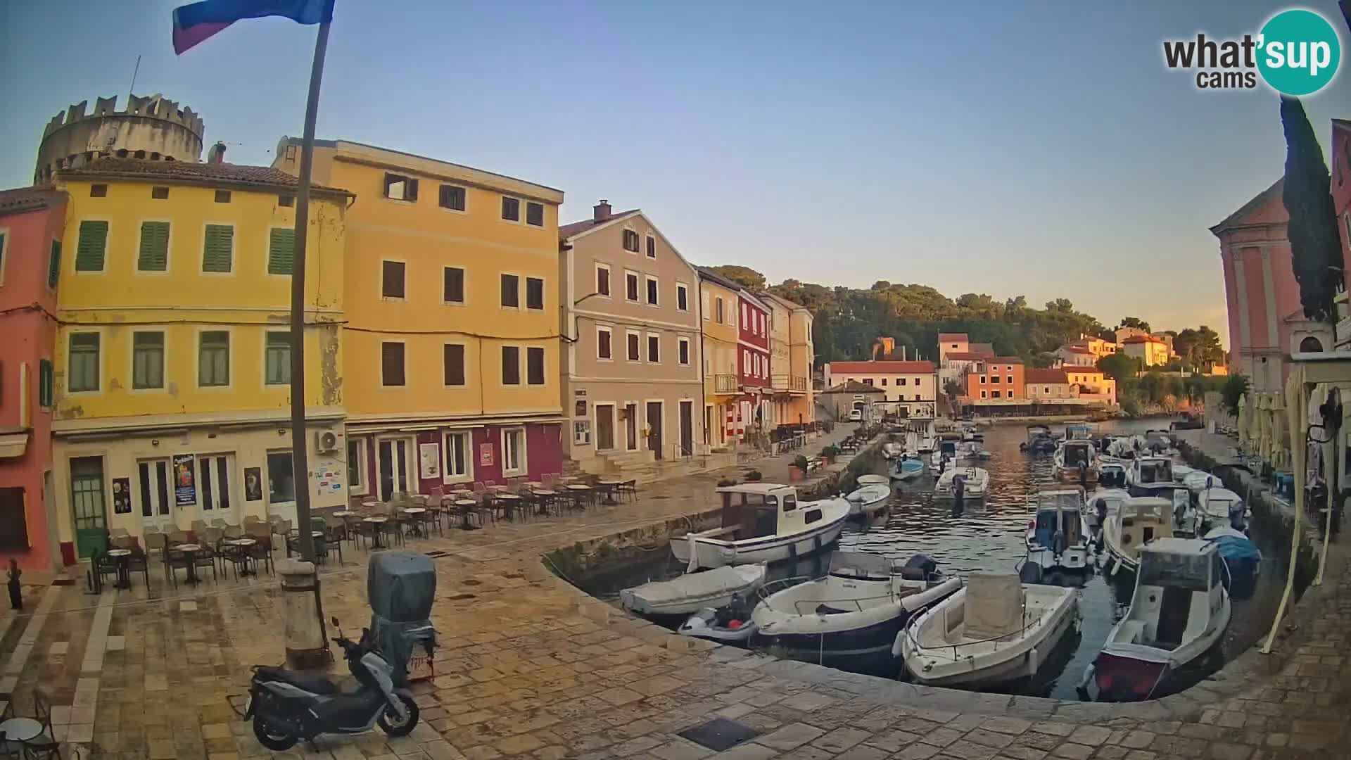 Webcam Streaming – El puerto de Veli Lošinj