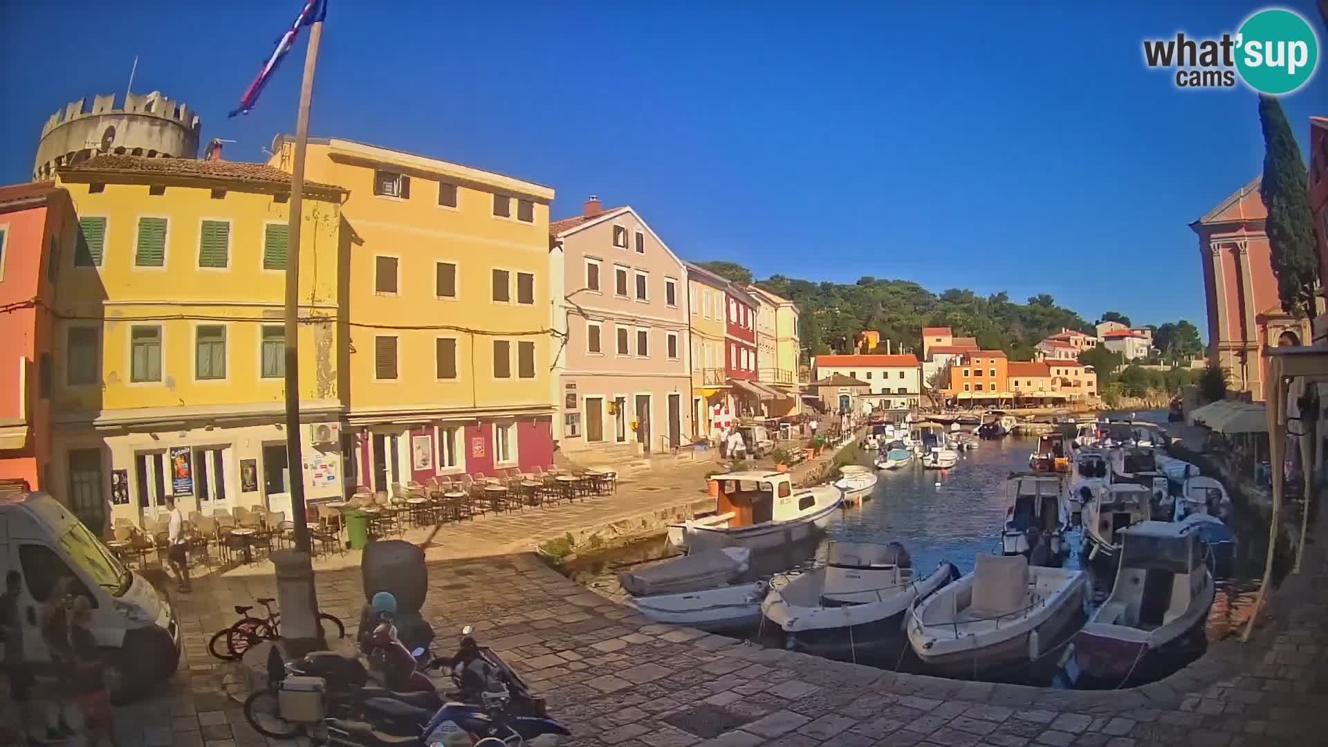 Webcam Live – The harbor of Veli Lošinj