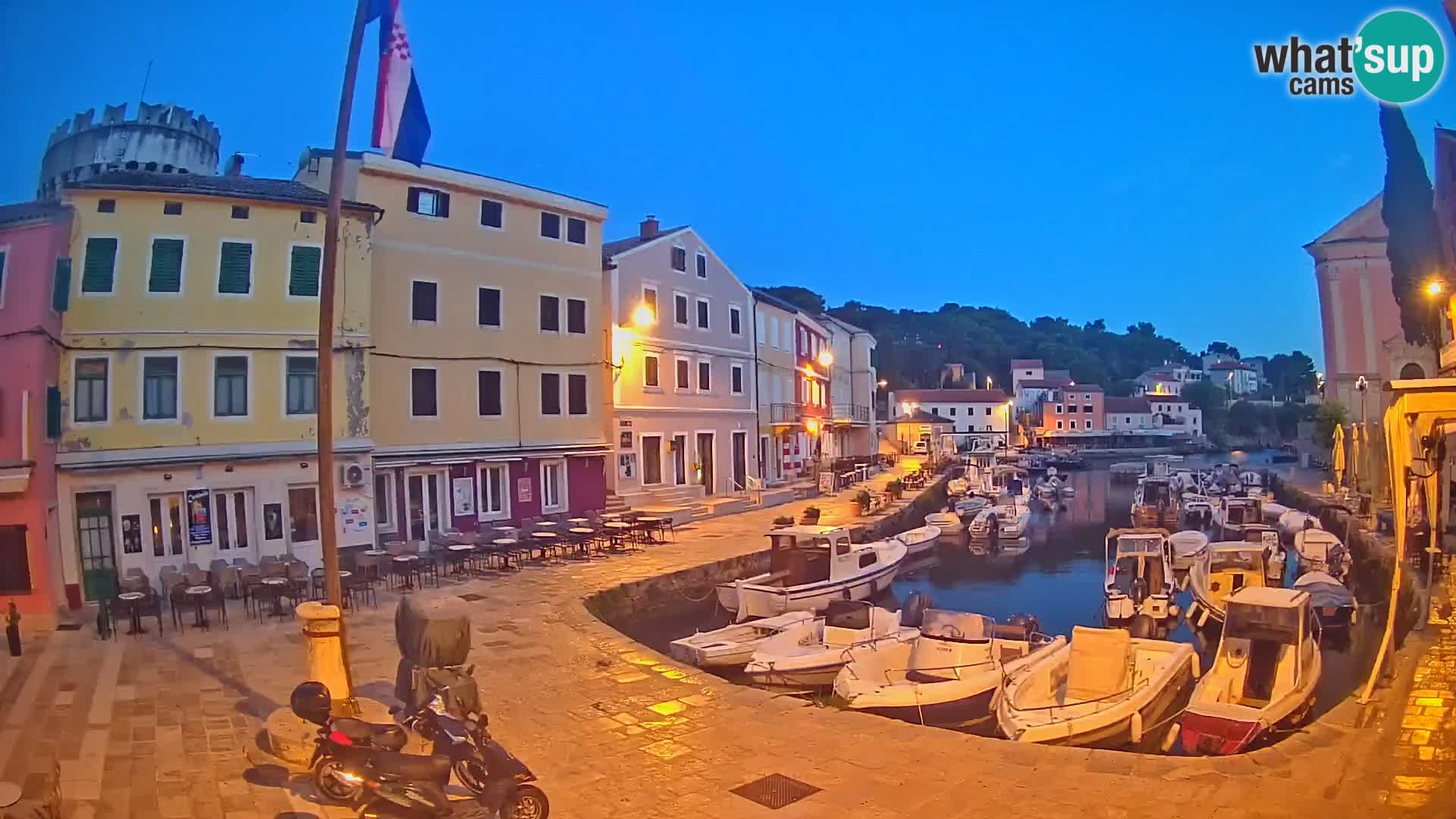Webcam Live – The harbor of Veli Lošinj