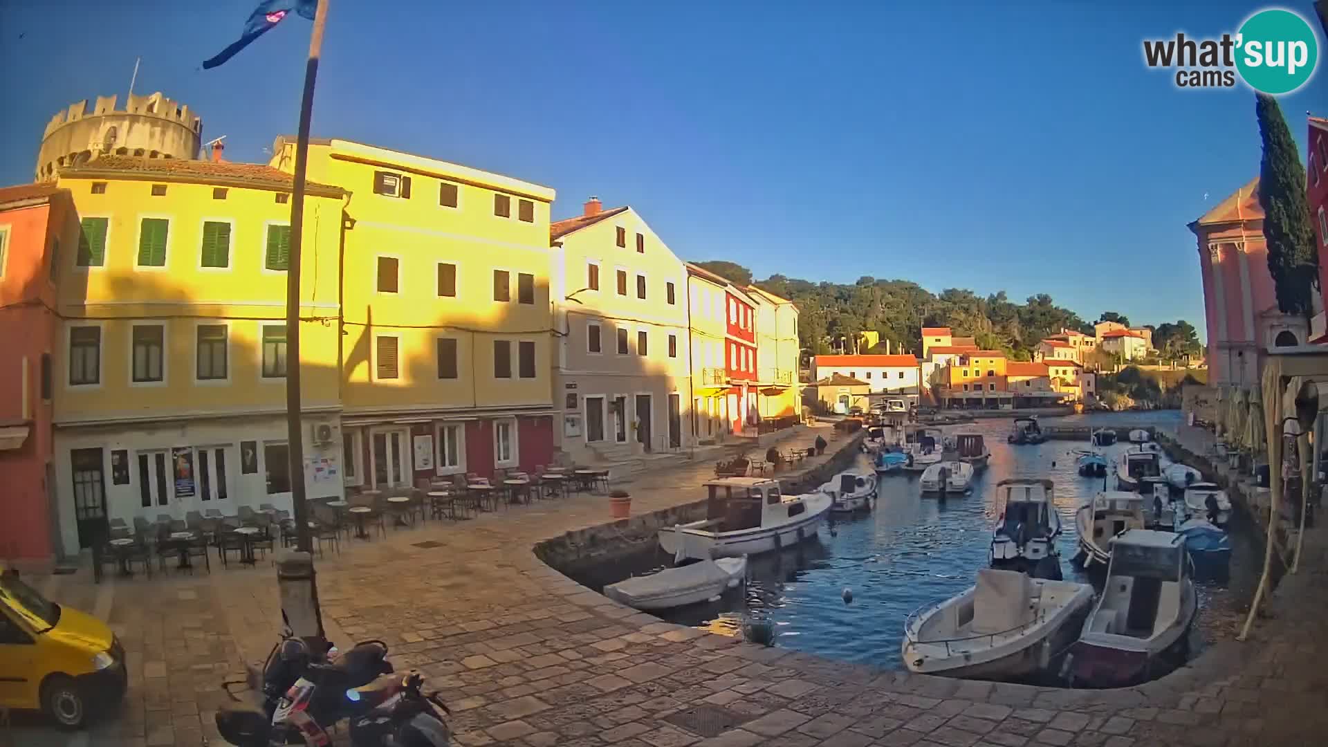 Webcam Live – The harbor of Veli Lošinj
